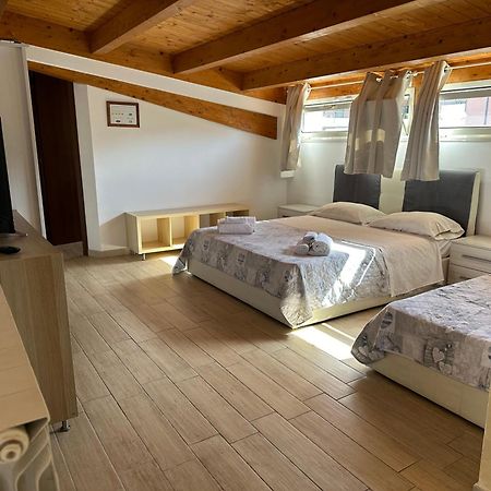 B&B Le Mansarde Пескара Экстерьер фото